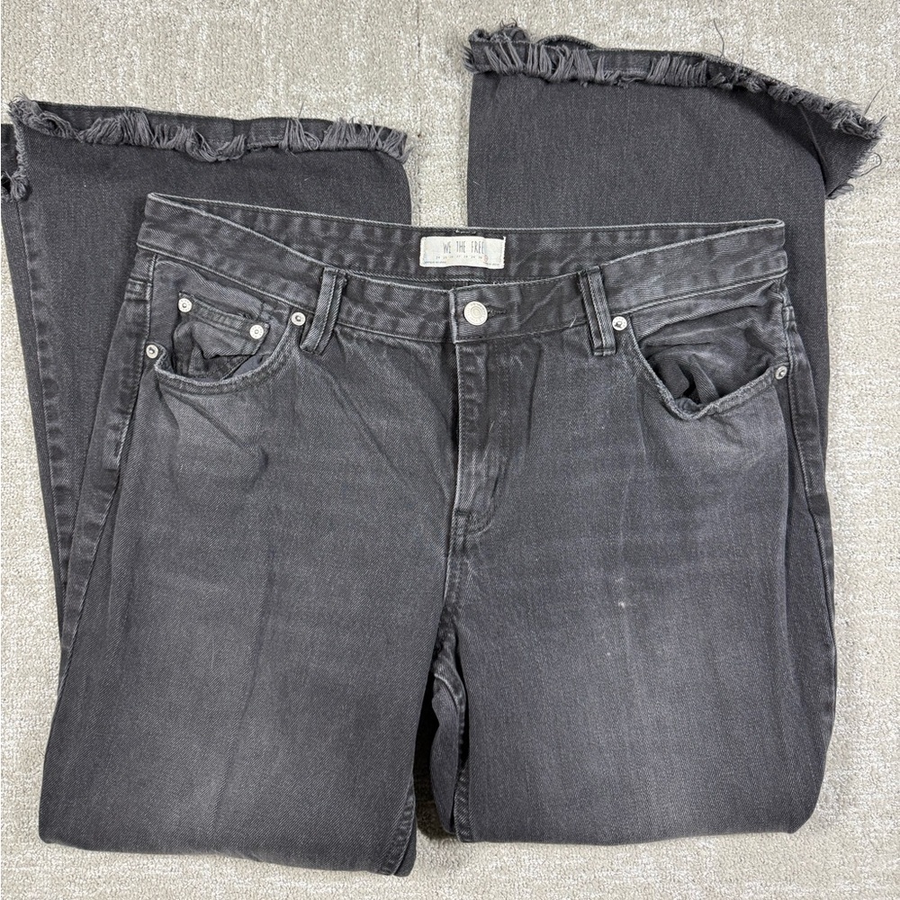 We The Free Dark Wash Raw Hem Boho Crop Flare Jean Womens Size 31